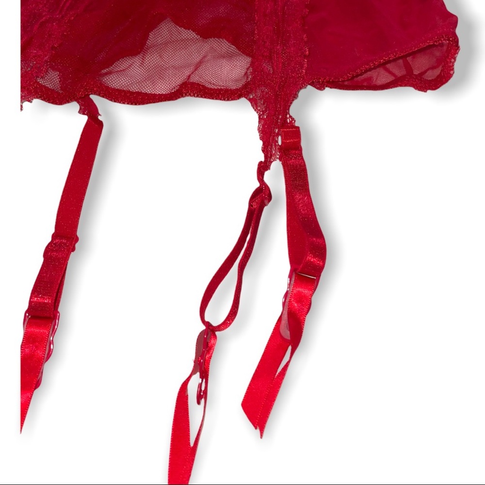 Red Lingerie - Picture 2 of 9